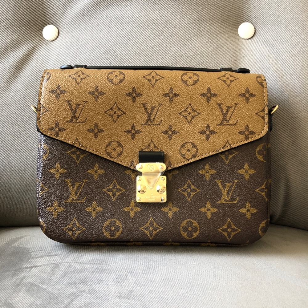 🌟SOLD🌟BNIB Louis Vuitton Pochette Metis Reverse